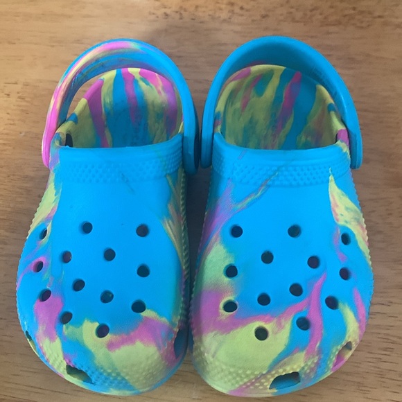 Crocs, child’s 8, multi-color - Picture 11 of 11